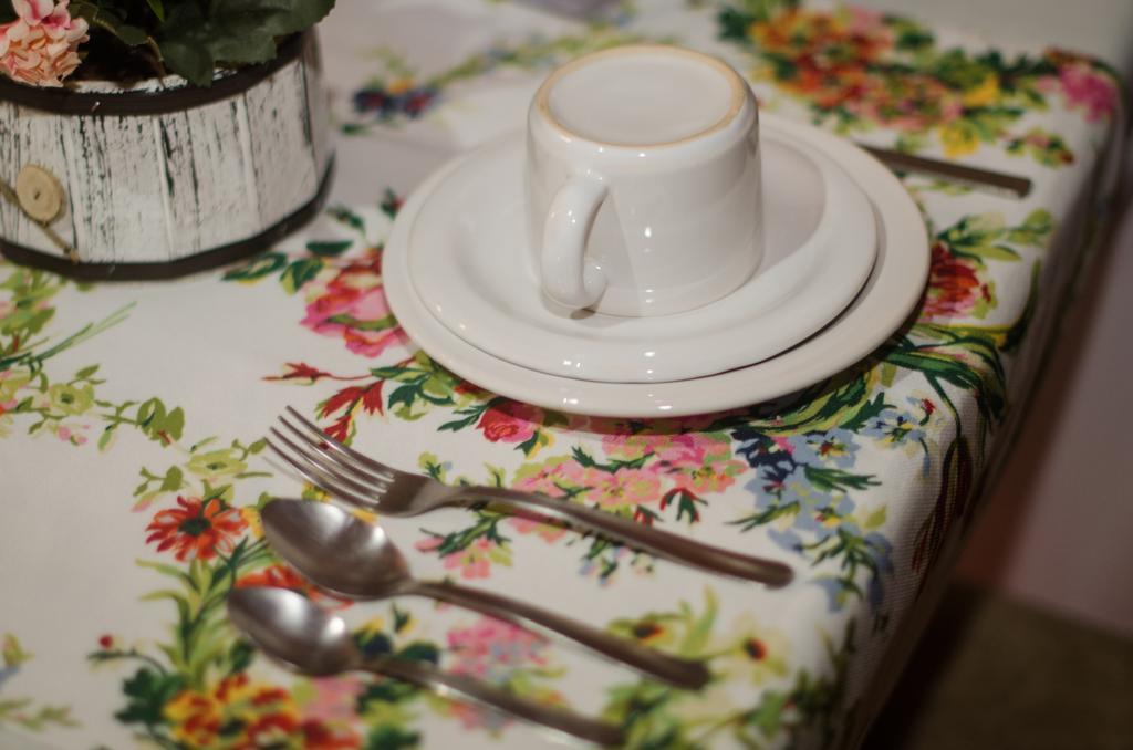 Acomodação com café da manhã  Recanto Brumas Campos do Jordão